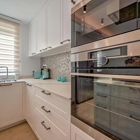 Luxury Sunny Side With Private Pool Villa *