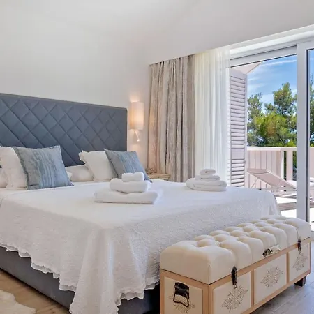 Villa Luxury Sunny Side With Private Pool