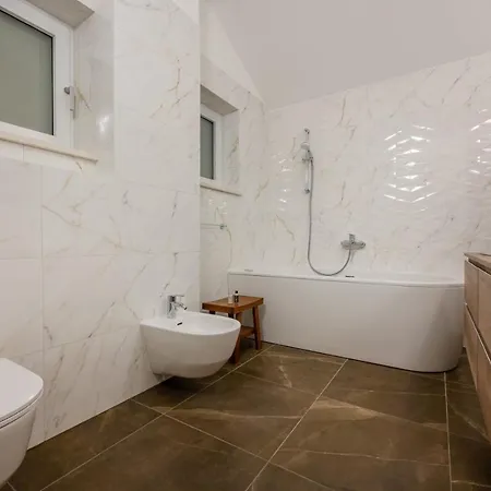 Luxury Sunny Side With Private Pool Villa Sumartin