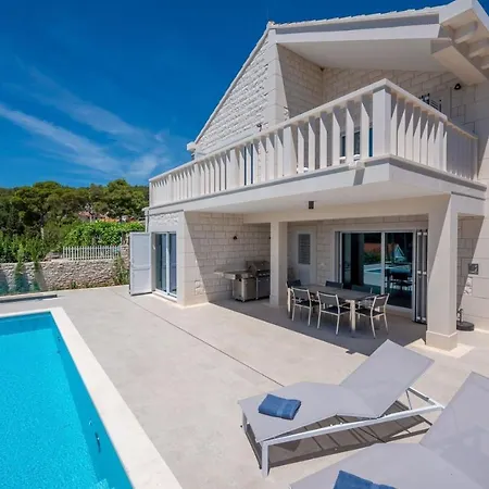 Luxury Sunny Side With Private Pool فيلة سومارتين