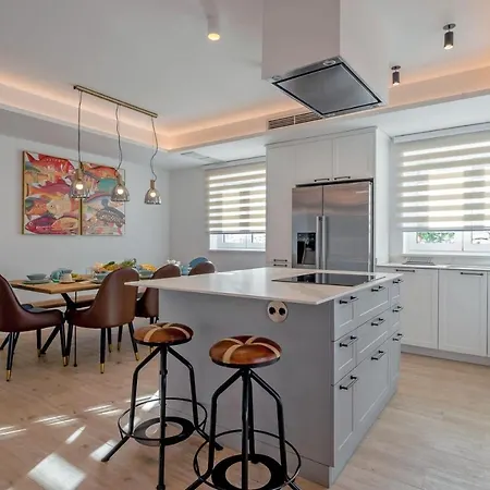 فيلة Luxury Sunny Side With Private Pool
