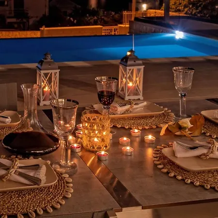 Luxury Sunny Side With Private Pool فيلة سومارتين