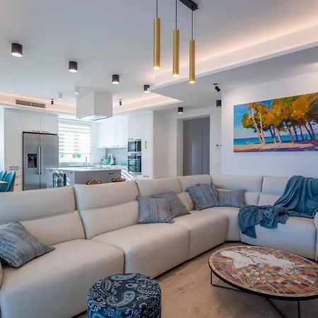 Luxury Sunny Side With Private Pool فيلة *
