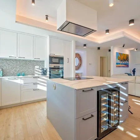 فيلة Luxury Sunny Side With Private Pool *