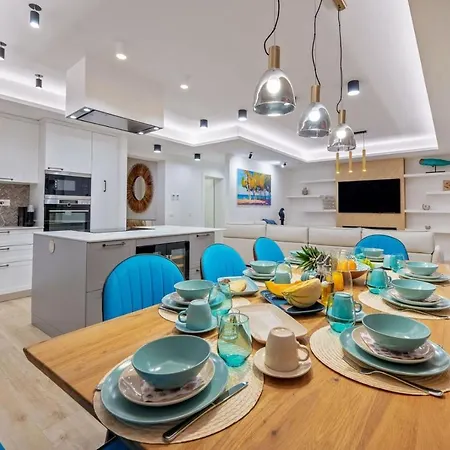 Luxury Sunny Side With Private Pool فيلة